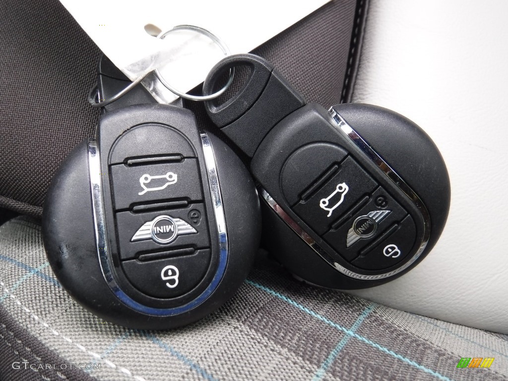 2015 Mini Cooper S Hardtop 4 Door Keys Photo #116642507