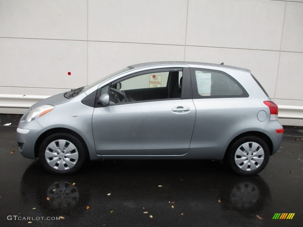2011 Yaris 3 Door Liftback - Meteorite Metallic / Dark Charcoal photo #2