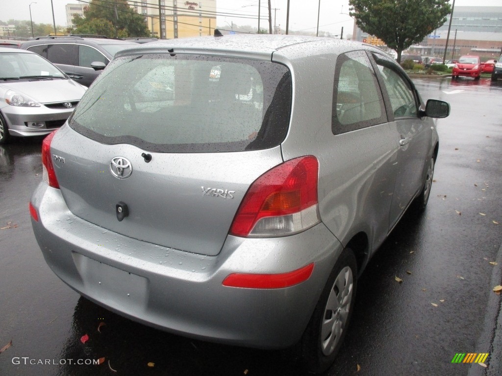 2011 Yaris 3 Door Liftback - Meteorite Metallic / Dark Charcoal photo #6