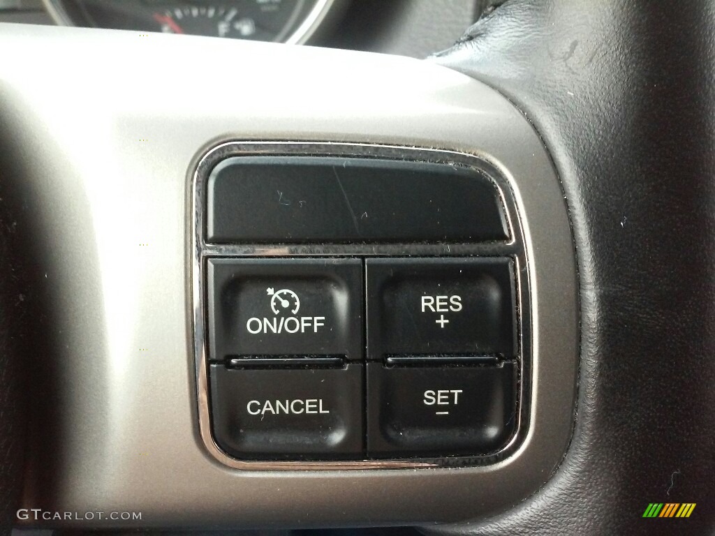 2011 Grand Cherokee Laredo X Package 4x4 - Stone White / Dark Graystone/Medium Graystone photo #16