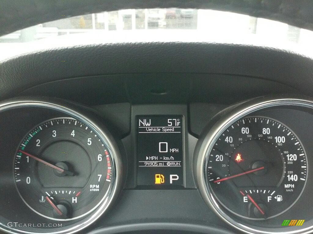 2011 Grand Cherokee Laredo X Package 4x4 - Stone White / Dark Graystone/Medium Graystone photo #17