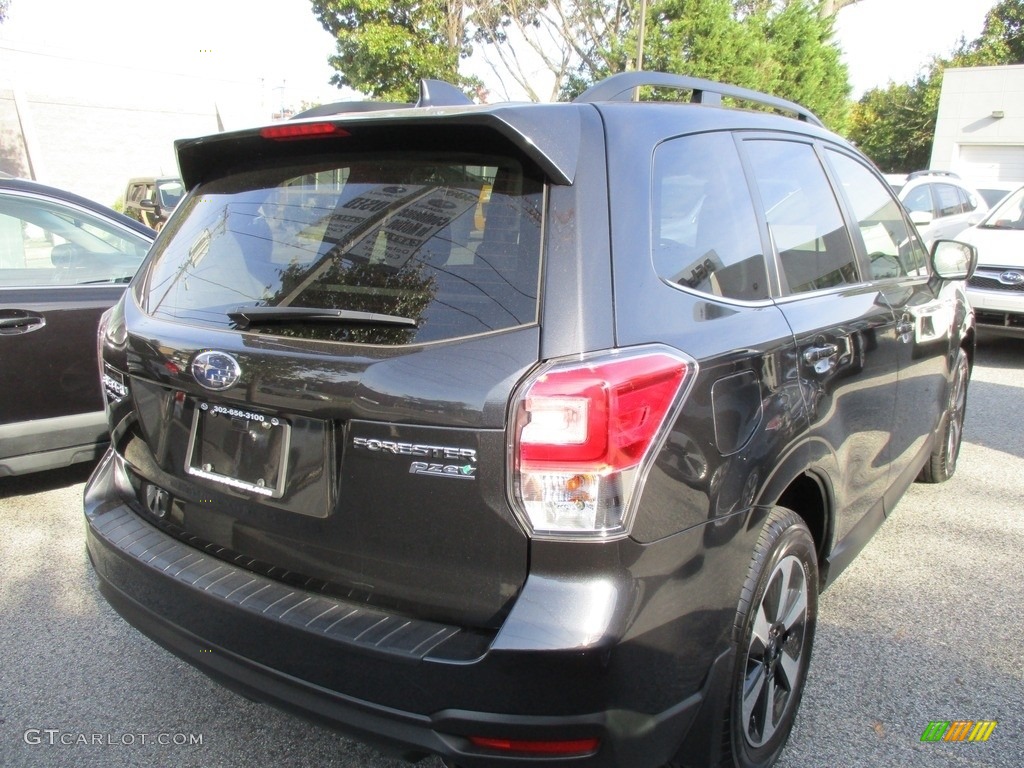 2017 Forester 2.5i Limited - Dark Gray Metallic / Gray photo #6