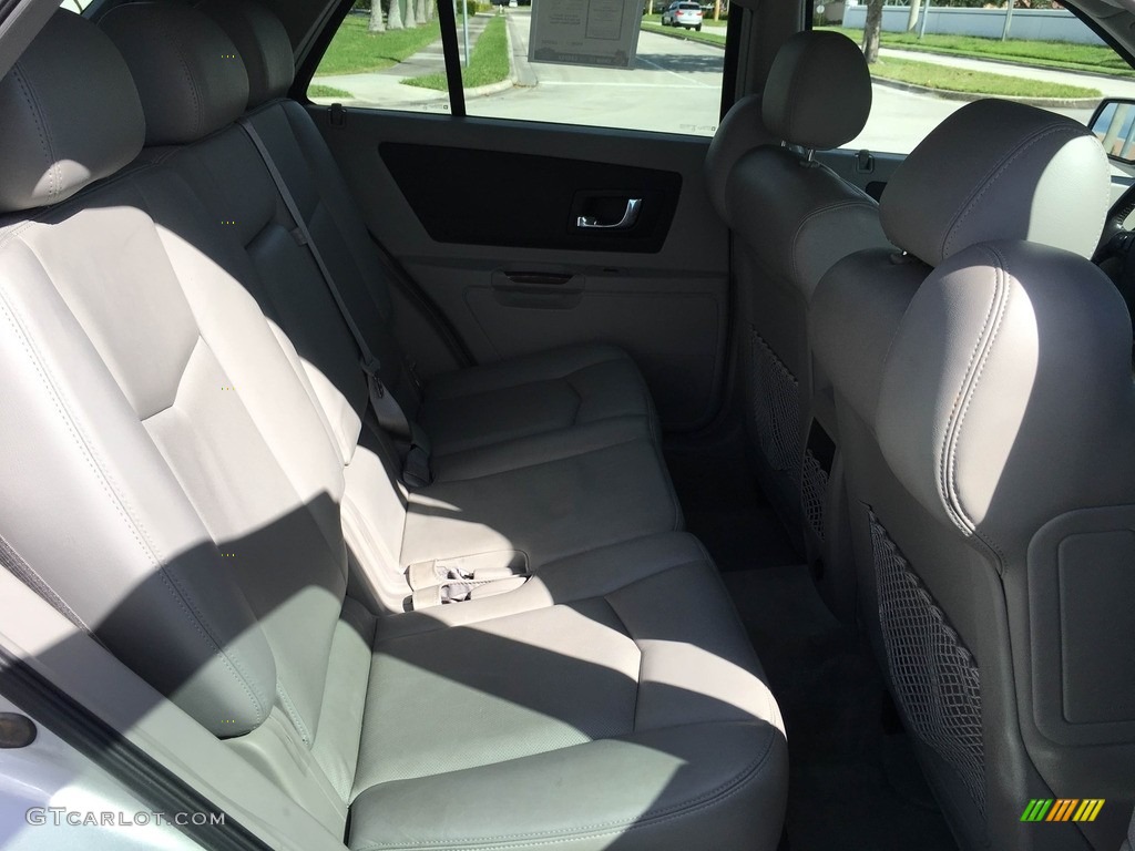 2004 SRX V6 - Light Platinum Metallic / Light Gray photo #21