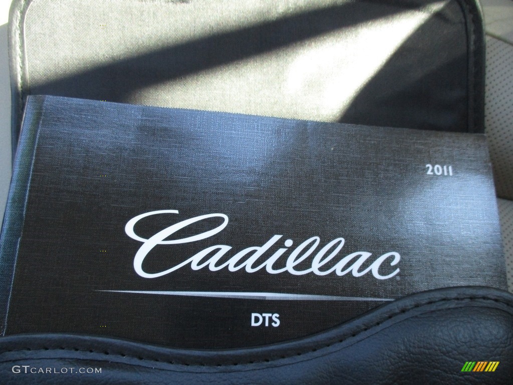 2011 DTS Luxury - White Diamond Tricoat / Shale/Cocoa Accents photo #51