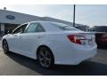 Super White - Camry SE Photo No. 5