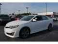 Super White - Camry SE Photo No. 7
