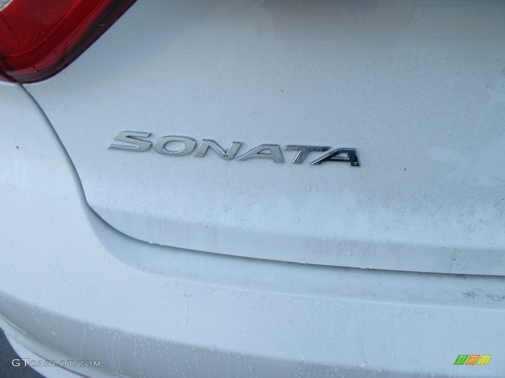 2017 Sonata SE - Quartz White Pearl / Beige photo #15
