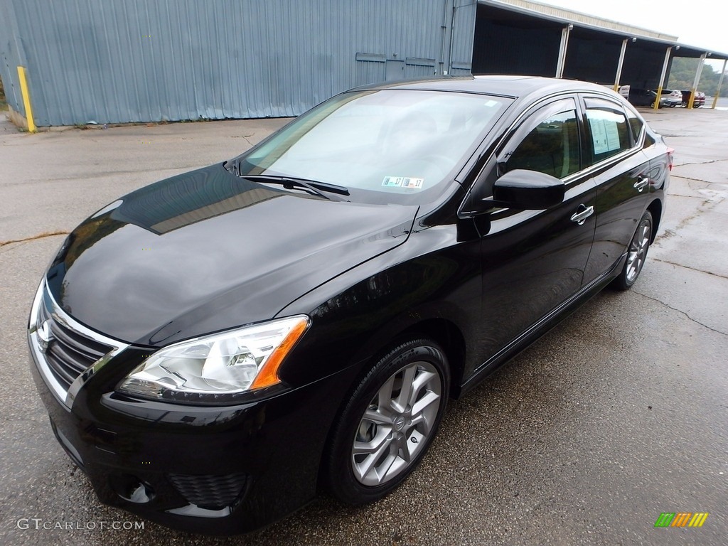 2014 Sentra SR - Super Black / Charcoal photo #6