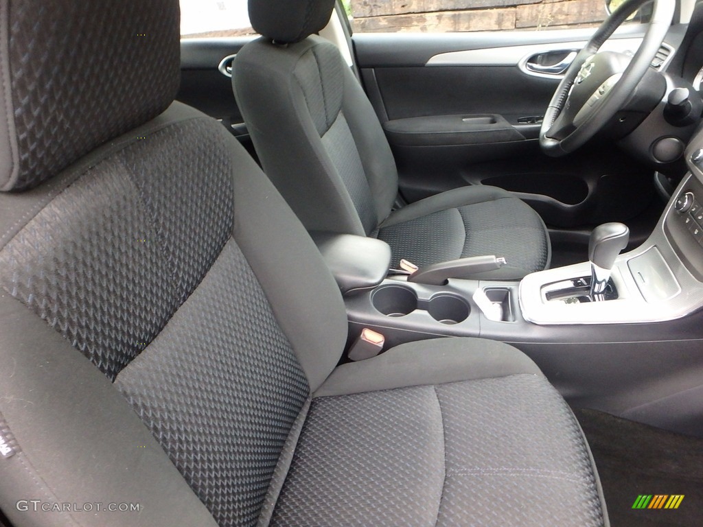 2014 Sentra SR - Super Black / Charcoal photo #10
