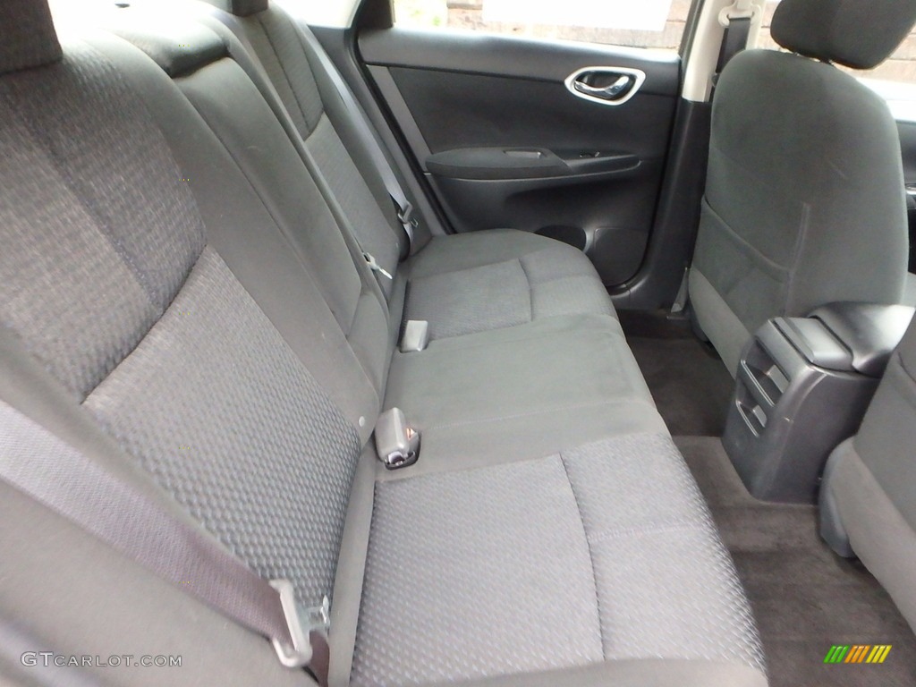 2014 Sentra SR - Super Black / Charcoal photo #13