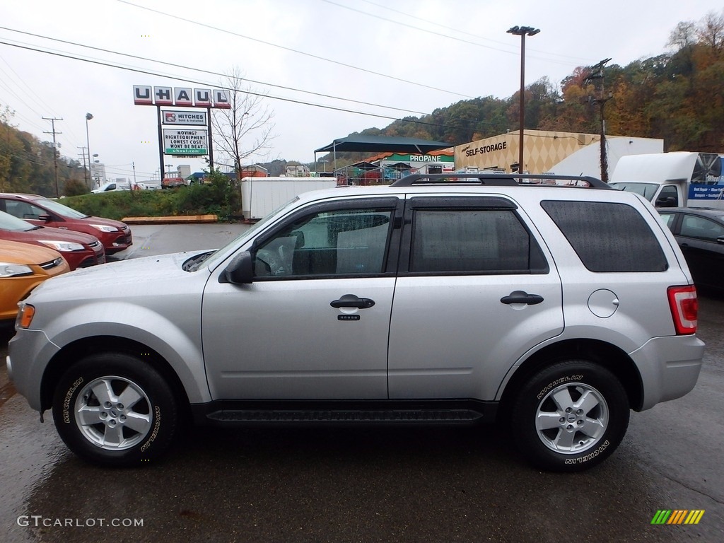 2011 Escape XLT V6 4WD - Ingot Silver Metallic / Charcoal Black photo #6