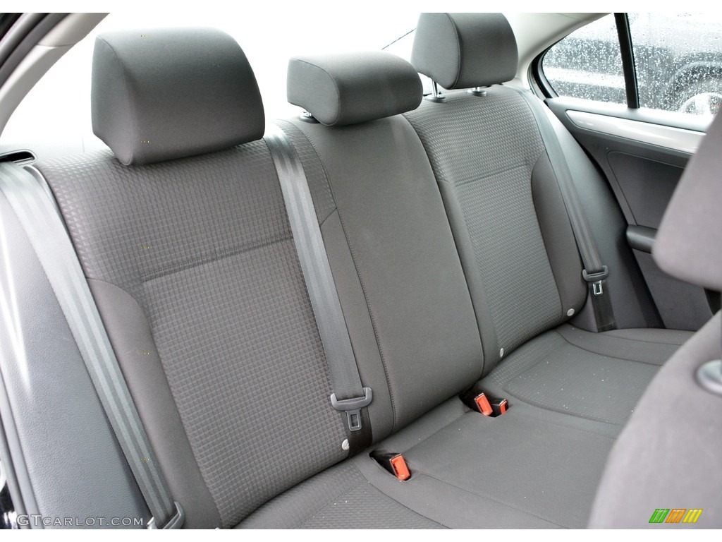 2016 Volkswagen Jetta SE Rear Seat Photos