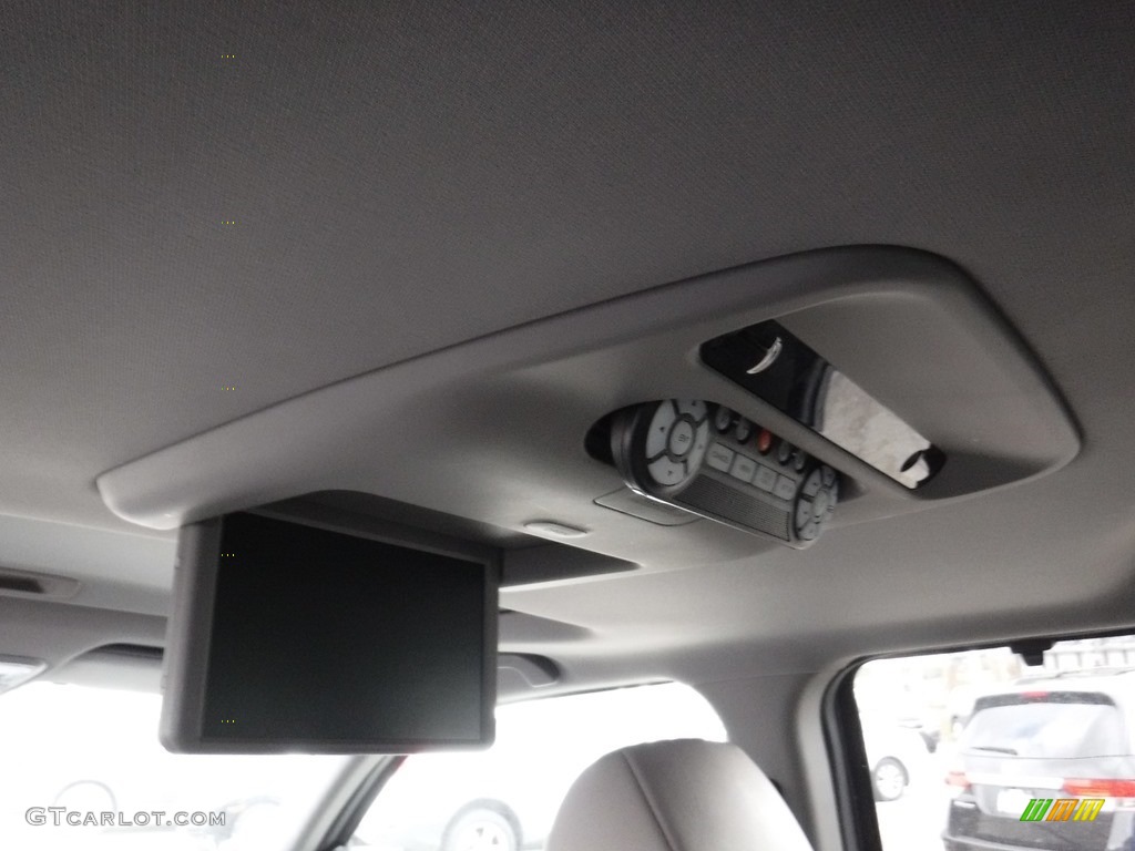 2015 Pilot Touring 4WD - Modern Steel Metallic / Gray photo #11