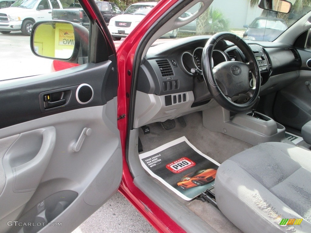 2006 Tacoma Regular Cab - Impulse Red Pearl / Graphite Gray photo #11