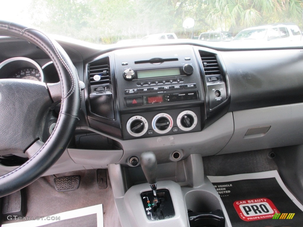 2006 Tacoma Regular Cab - Impulse Red Pearl / Graphite Gray photo #15
