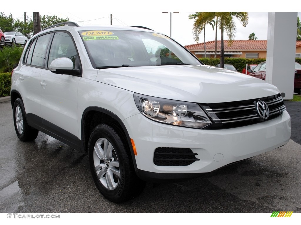 2016 Tiguan S - Pure White / Beige/Black photo #2