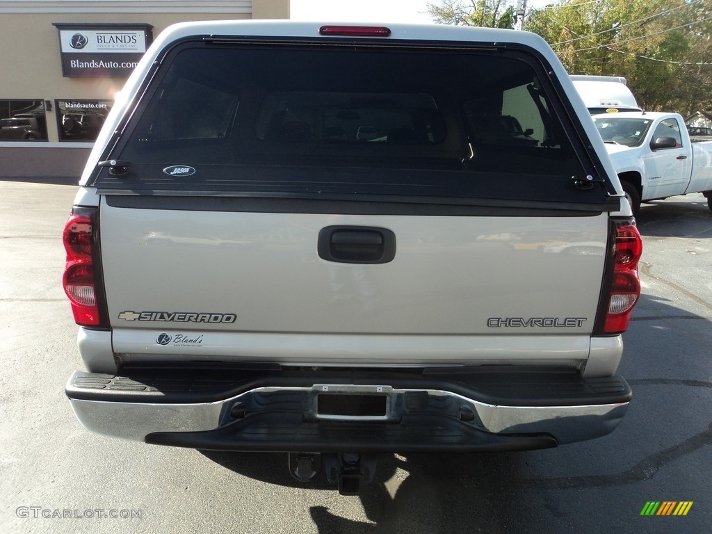 2005 Silverado 2500HD LT Extended Cab 4x4 - Silver Birch Metallic / Dark Charcoal photo #35