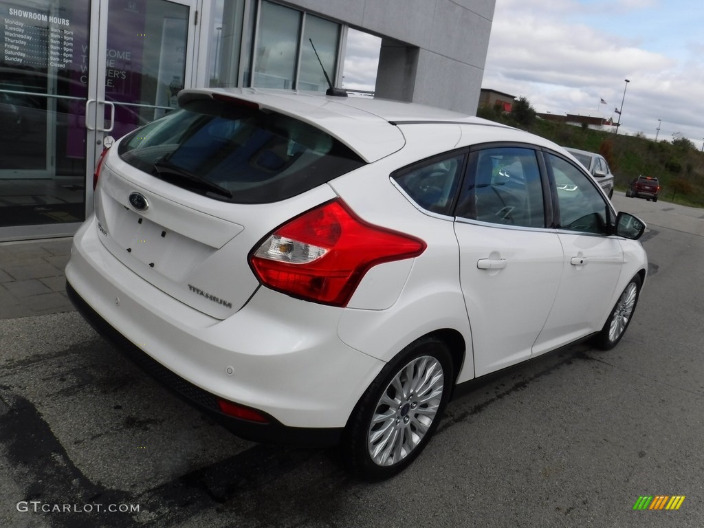 2012 Focus Titanium 5-Door - White Platinum Tricoat Metallic / Arctic White Leather photo #11
