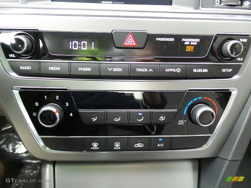 2017 Hyundai Sonata Sport Controls Photo #116685048