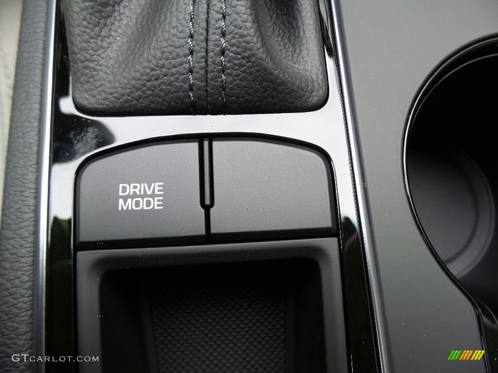 2017 Hyundai Sonata Sport Controls Photo #116685159