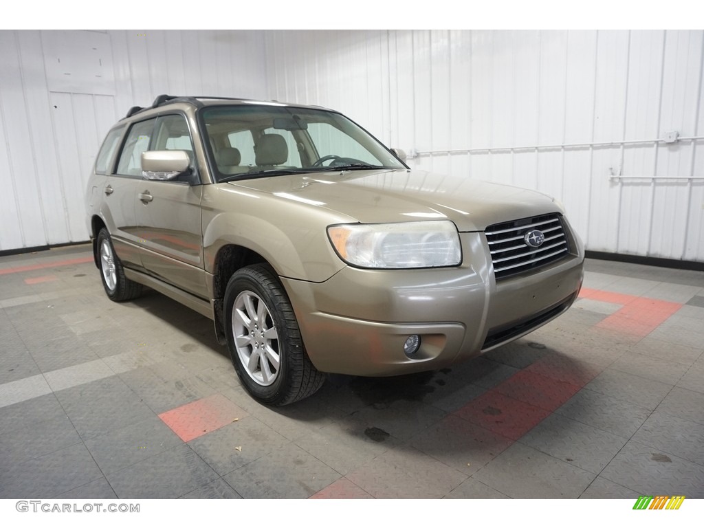 2008 Forester 2.5 X - Topaz Gold Metallic / Desert Beige photo #4