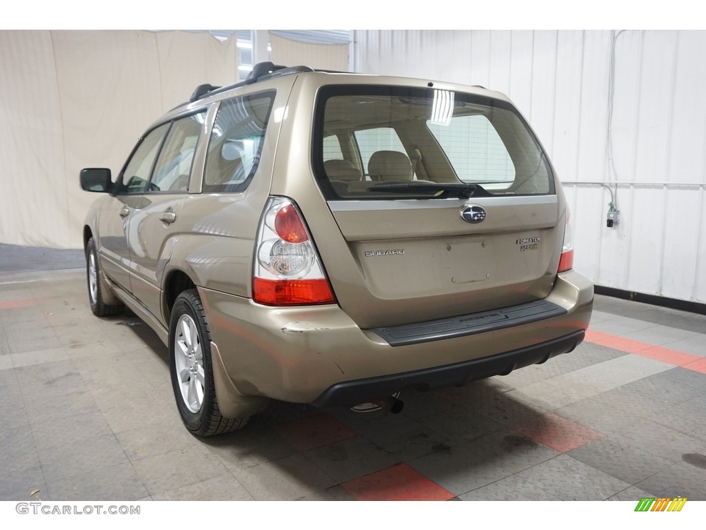 2008 Forester 2.5 X - Topaz Gold Metallic / Desert Beige photo #9