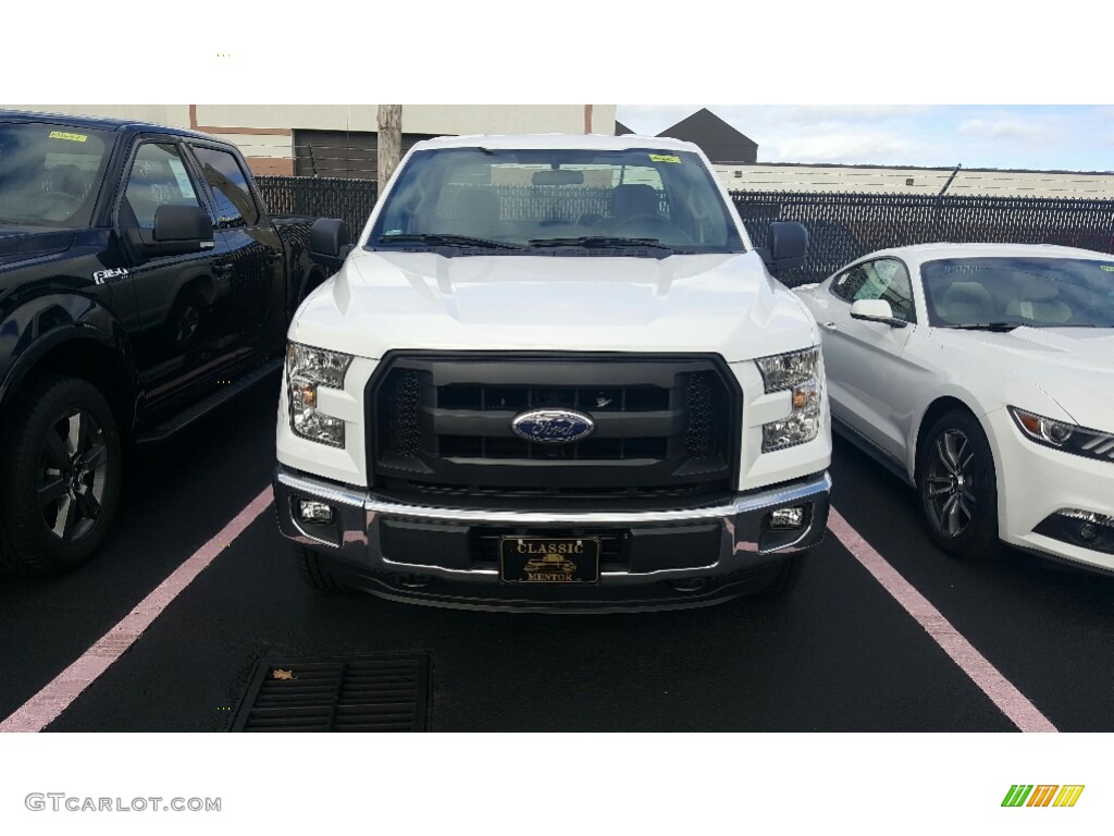 2016 F150 XL Regular Cab 4x4 - Oxford White / Medium Earth Gray photo #2