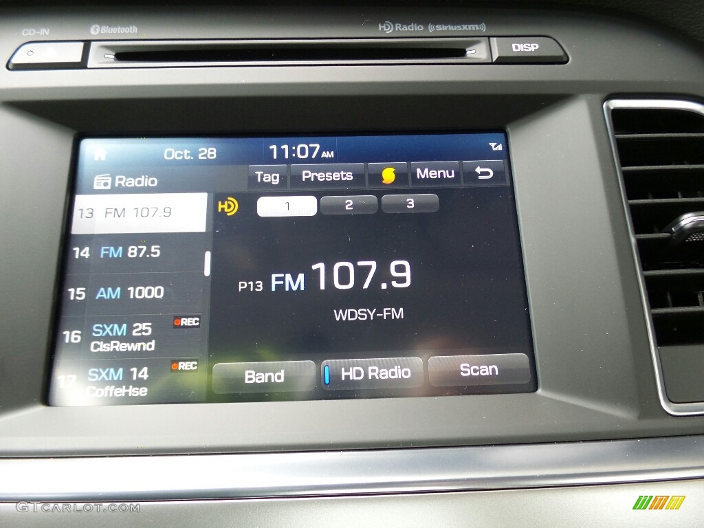 2017 Hyundai Sonata Limited Controls Photo #116687884