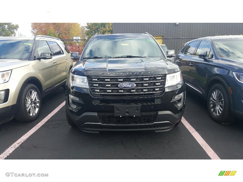 2017 Explorer XLT 4WD - Shadow Black / Sport Appearance Dark Earth Gray photo #2