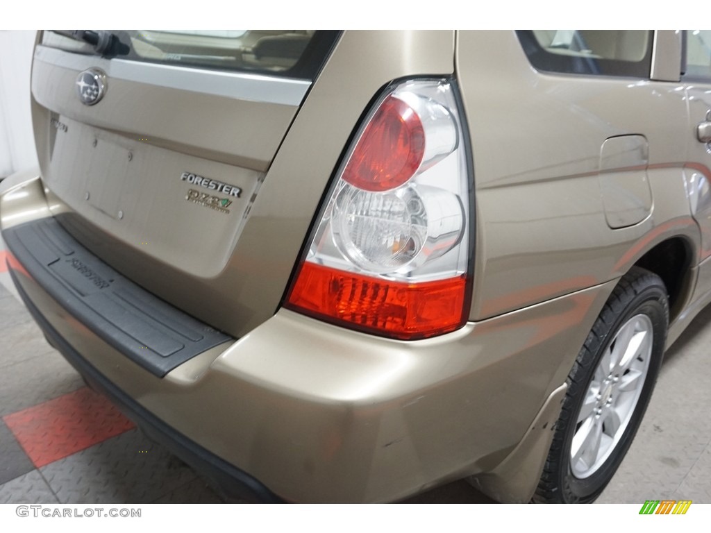 2008 Forester 2.5 X - Topaz Gold Metallic / Desert Beige photo #46