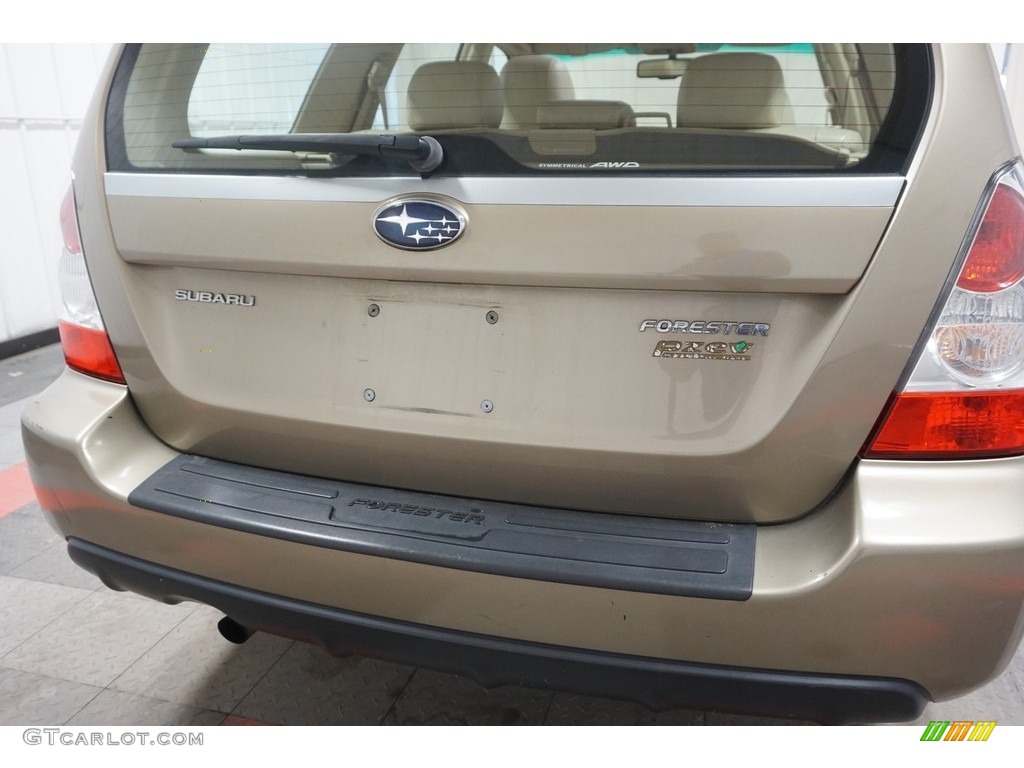 2008 Forester 2.5 X - Topaz Gold Metallic / Desert Beige photo #47