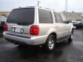 2000 Silver Metallic Lincoln Navigator 4x4  photo #6
