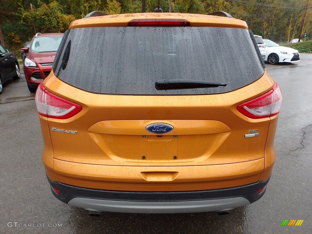 2016 Escape SE 4WD - Electric Spice Metallic / Medium Light Stone photo #3