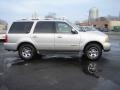 2000 Silver Metallic Lincoln Navigator 4x4  photo #7