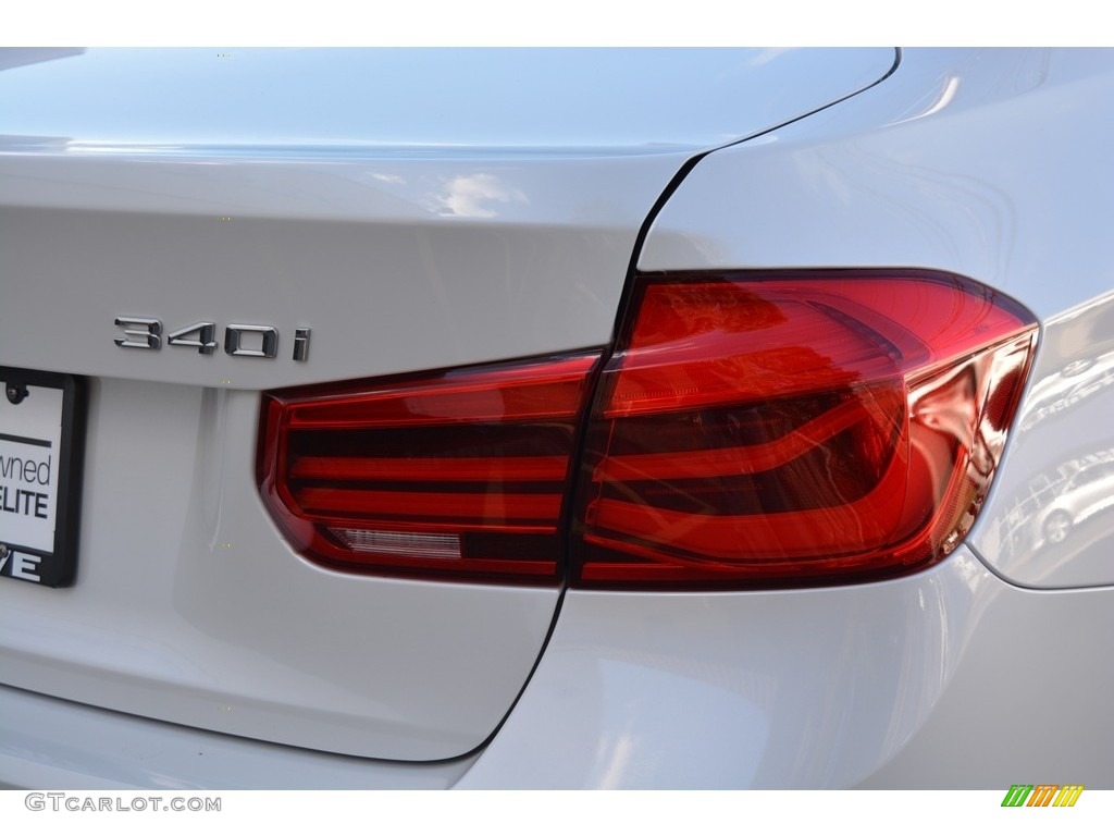 2016 3 Series 340i xDrive Sedan - Mineral White Metallic / Black photo #24