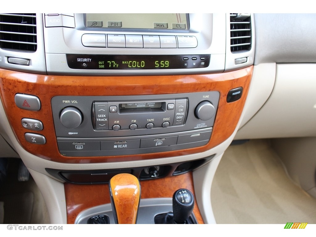 2003 Lexus LX 470 4x4 Controls Photos