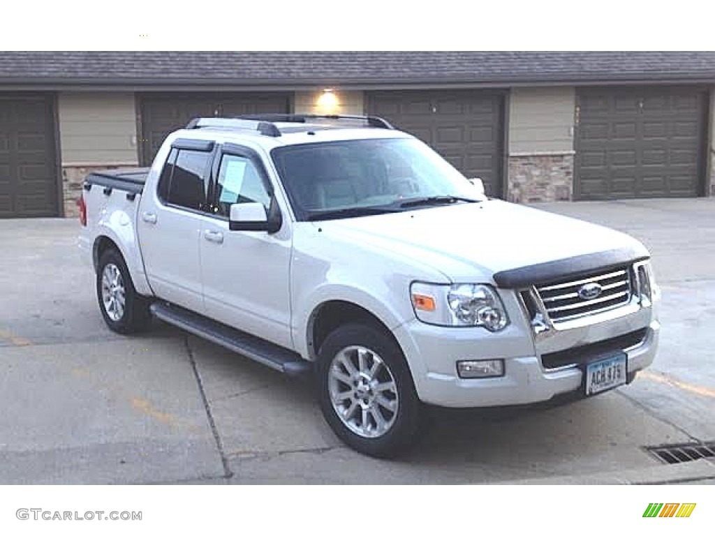 2008 Explorer Sport Trac Limited 4x4 - White Suede / Camel photo #1