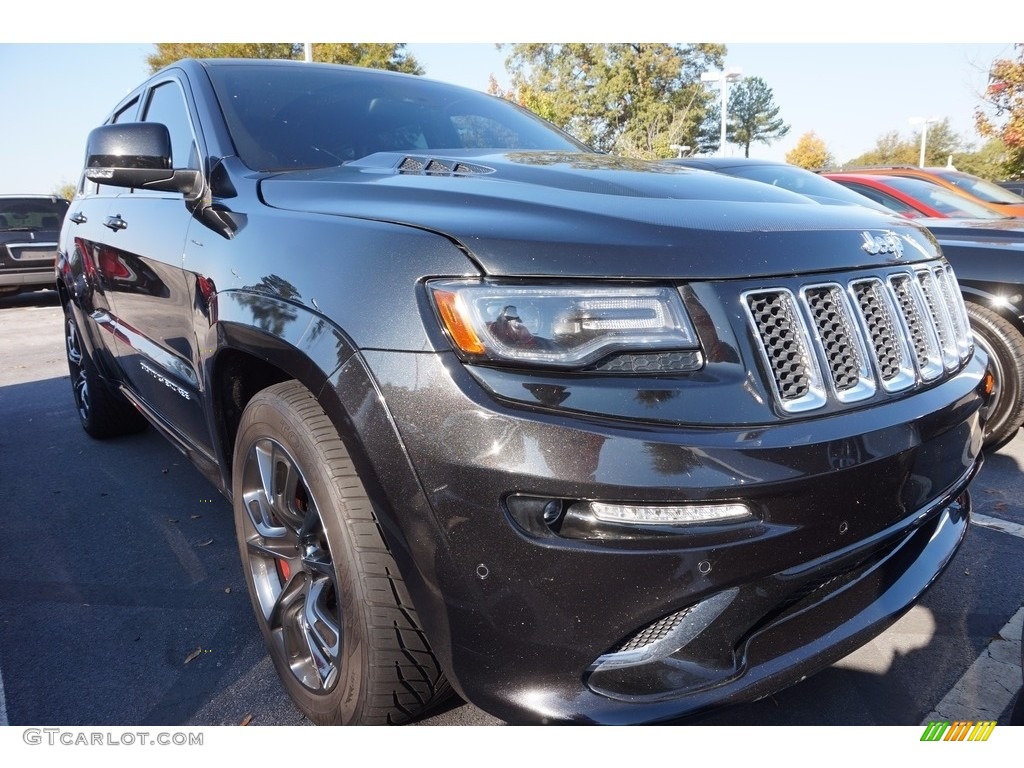 2014 Grand Cherokee SRT 4x4 - Brilliant Black Crystal Pearl / SRT Morocco Black photo #5