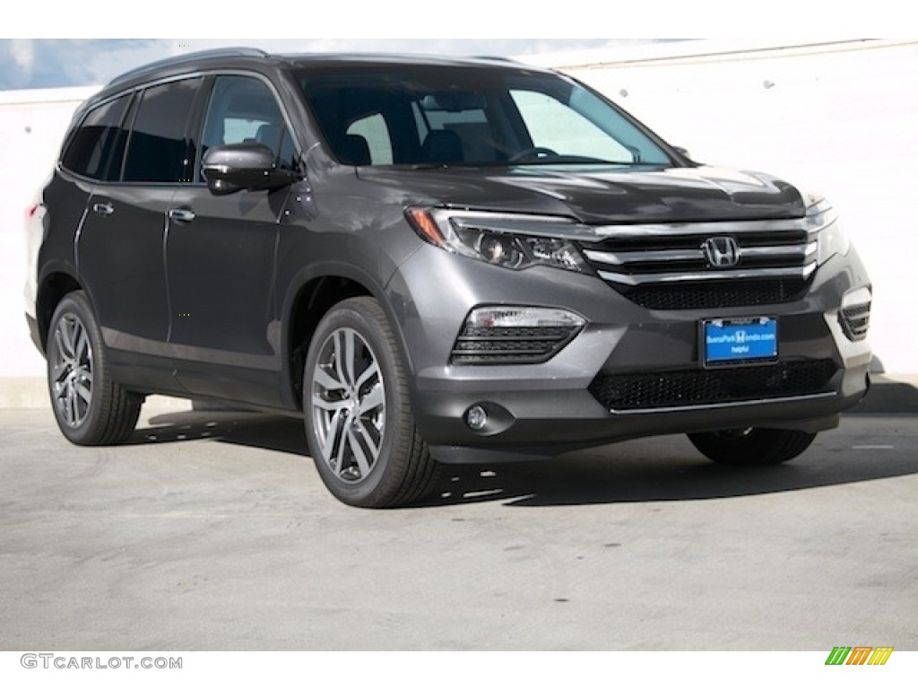 Modern Steel Metallic Honda Pilot