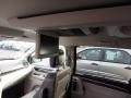 Meteor Gray Metallic - Routan SE Photo No. 10