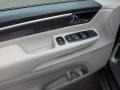 Meteor Gray Metallic - Routan SE Photo No. 12