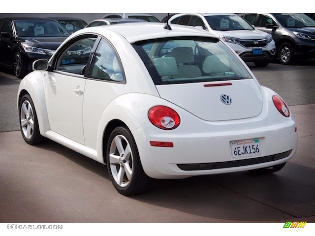 2008 New Beetle Triple White Coupe - Campanella White / White photo #2