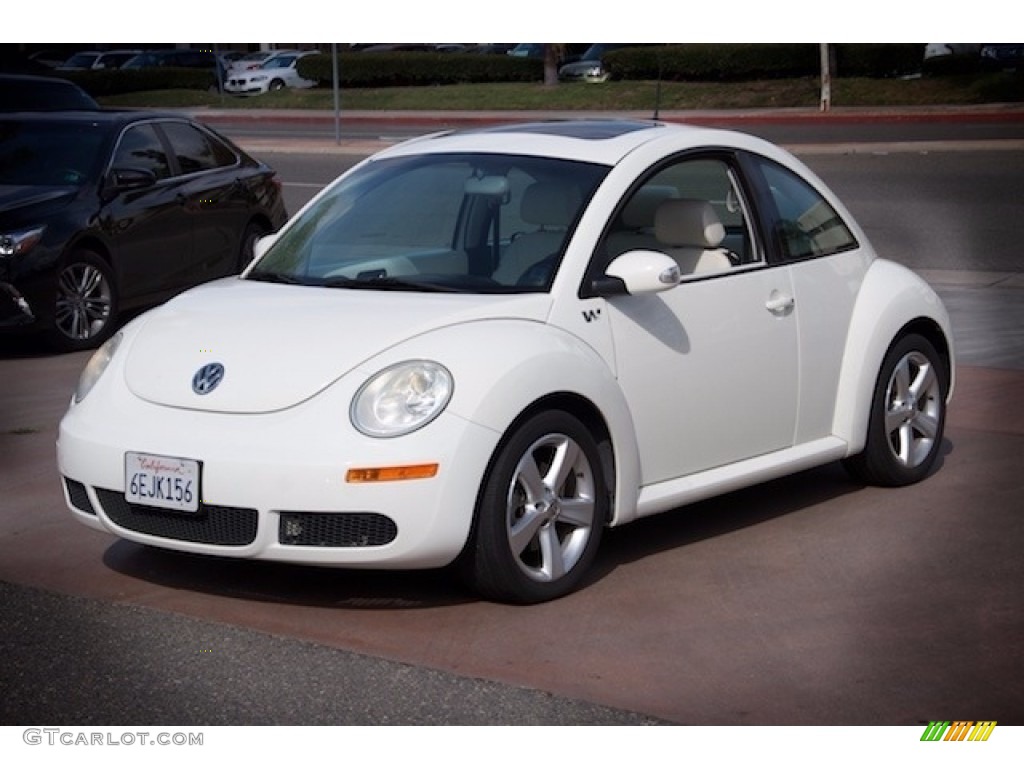 2008 New Beetle Triple White Coupe - Campanella White / White photo #8