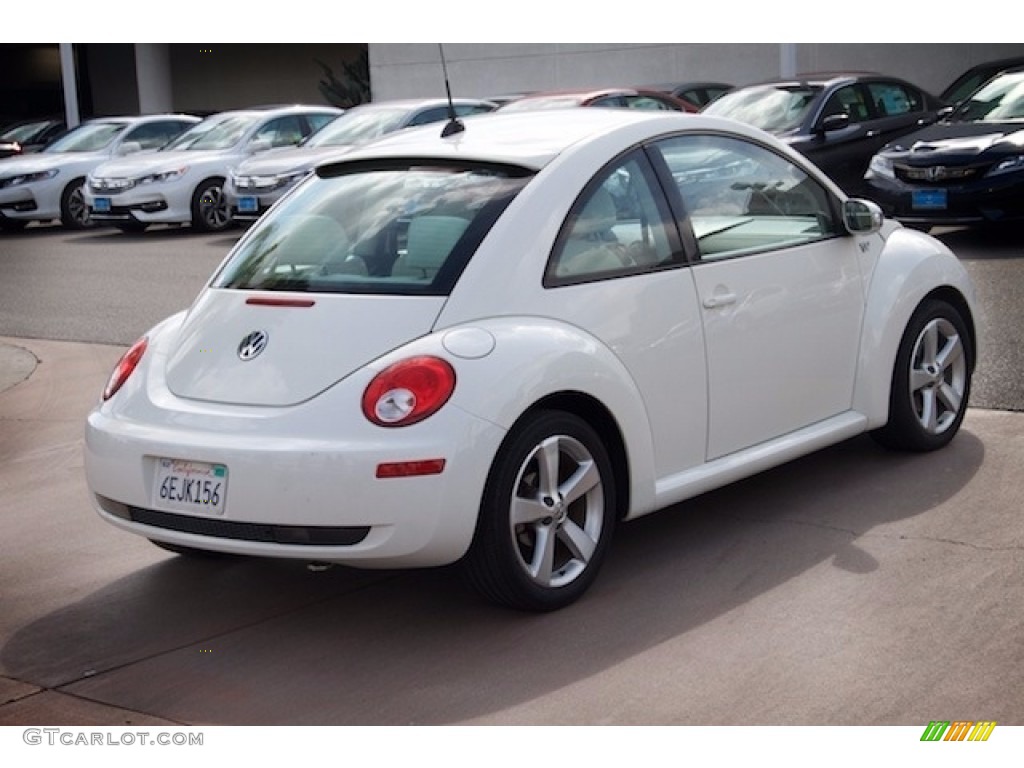 2008 New Beetle Triple White Coupe - Campanella White / White photo #11