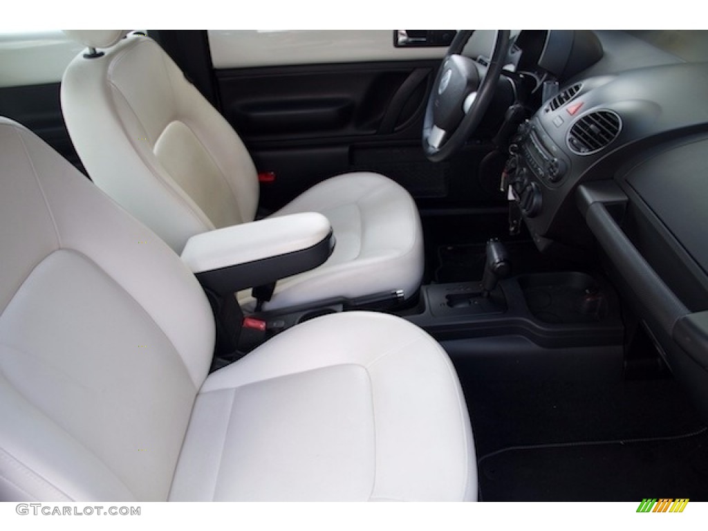 2008 New Beetle Triple White Coupe - Campanella White / White photo #16