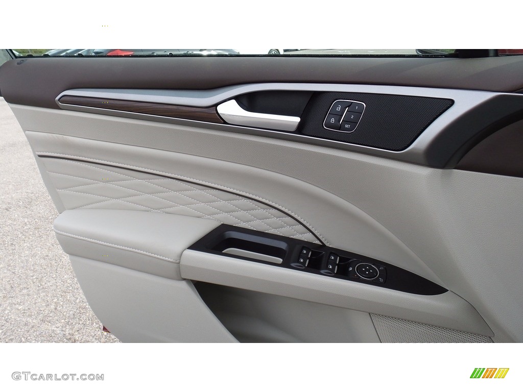 2017 Ford Fusion Platinum AWD Medium Soft Ceramic Door Panel Photo #116735608