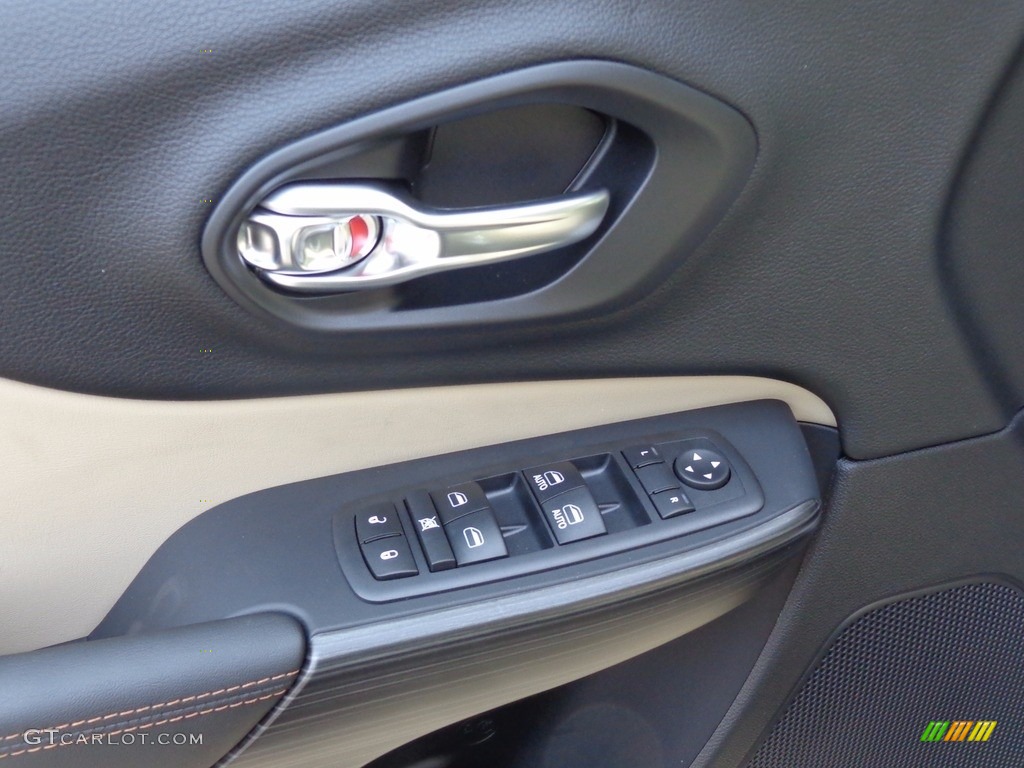 2017 Jeep Cherokee Limited 4x4 Controls Photo #116735872