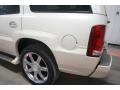 White Diamond - Escalade AWD Photo No. 44