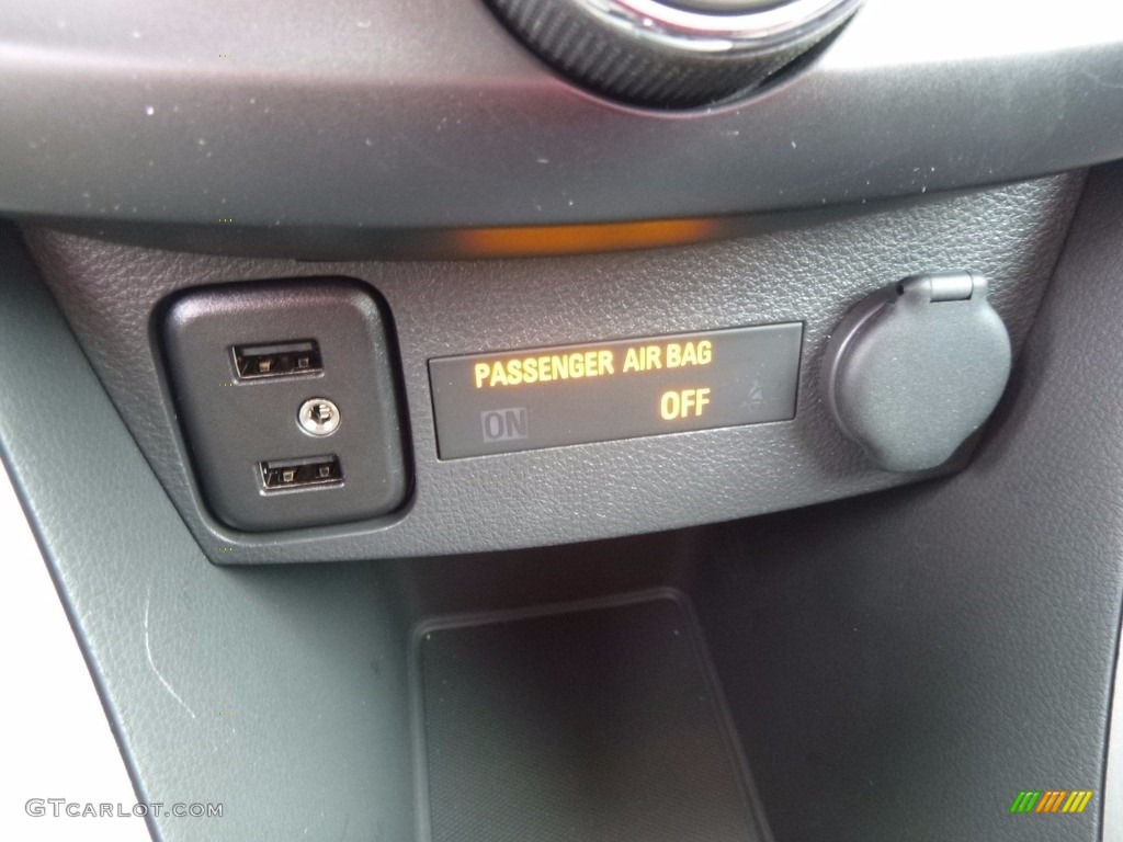 2017 Chevrolet Trax LT AWD Controls Photo #116738227