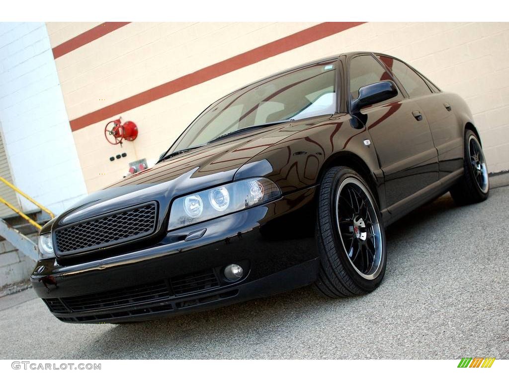 2000 A4 1.8T quattro Sedan - Brilliant Black / Onyx Black photo #2
